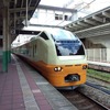 新潟駅に停車中のE653系1000番台。9月28日から羽越本線の特急『いなほ』に投入される。