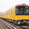 銀座線の1000系。地下鉄車両としては初めてブルーリボン賞を受賞した。記念の一日乗車券が10月13日から発売される