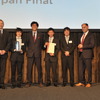 優勝したアウディ松本の猿田 晃さん、松尾 寿英さん、郷津 雄太さん。