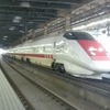 12月2日の北陸新幹線列車走行試験で使用されるE926形「East-i」。ツアーでは上越妙高駅の歓迎イベントに参加する。
