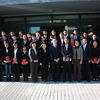 写真前列右から6番目：経営委員・中国総代表　永井圭造、 同7番目：上海海事大学　金永興副校長