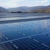 佐賀工場屋上に設置した太陽光発電パネル