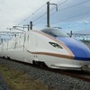 このほど完成した北陸新幹線対応のE7系。来年3月のダイヤ改正では長野新幹線で先行的に営業運転に投入される。