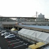 駅舎焼失から9カ月後の下関駅（2006年10月撮影）。3月には新しい駅ビルがオープンする。