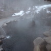 葛温泉・高瀬館の露天風呂。自然冷却により成分を薄めていないのが自慢。