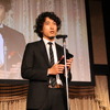 年間コンテンツ賞を受け取った電通の保持壮太郎氏