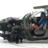 米IIHSが実施した新型トヨタハイランダーの新スモールオーバーラップ衝突テスト
