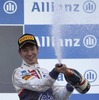 2012年F1日本GPで3位の表彰台に立った小林可夢偉