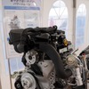 エンジンは、直列3気筒660cc DOHC DVVT（連続可変バルブタイミング機構）ターボエンジン「KF-VET」