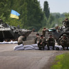ウクライナ東部スラビャンスクで検問にあたるウクライナ軍（5月13日）