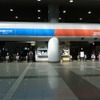 関西空港駅はJR（左）と南海（右）の改札口が並んで設けられている。