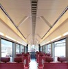11月1日から営業運転を開始する箱根登山鉄道3000形の車内。10月4日に小田急クレジットカード会員限定の試乗会を行う。