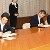 左から、宮城県：村井 嘉浩知事、ＪＡＦ：久米 正一専務理事、宮城県自動車会議所：天野 平八郎会長