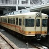 伊予鉄道は「松山港まつり三津浜花火大会」にあわせ増発する。写真は郊外電車。