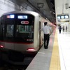 東急と横浜高速鉄道は「神奈川新聞花火大会」にあわせ臨時列車を運転する。写真は横浜高速鉄道みなとみらい線の元町・中華街駅。