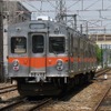 北陸鉄道石川線は金沢市内の野町駅と白山市内の鶴来駅を結んでいる。写真は鶴来駅を発車した石川線の電車。