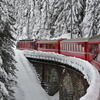 スイス・レーティッシュ鉄道で8月13日、列車が地滑りに巻き込まれ脱線、11人が負傷した。同鉄道は風景の美しさで人気が高い（写真はレーティッシュ鉄道のイメージ）