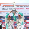 タイ戦で優勝、2連勝を飾った中嶋一貴&ロシター。