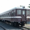羽幌炭鉱鉄道から譲り受けたキハ22形3両のうちキハ221・223は既に廃車となっている。写真は廃車後、阿字ヶ浦駅に留置されていたキハ221（2005年撮影）。