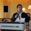 清水和夫氏はパナメーラS E-ハイブリッドについて「短距離のデイリーな使い方なら電気自動車として乗れる一方で、強力なエンジンを搭載するのでGTカーとしても使える」と語った
