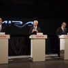 トヨタの燃料電池車 MIRAI（ミライ）発表会　中央が加藤光久副社長