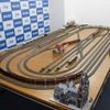 イベントでは田中さんがメルクリンの鉄道模型を提供し、交流3線式の模型車両が会場内を走り回った。