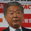 著書『敗者の報道』出版記念サイン会に出席したみのもんた