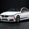 BMW M4 クーペ のMパフォーマンスパーツ 装着車