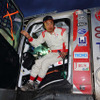 サルタに到着した2号車と菅原照仁