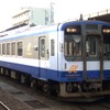 のと鉄道では写真のNT200形気動車7両が運用されているが、団体客の増加などを受けて観光列車用の車両を2両増備することになった。