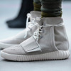 ニューヨークで発表されたアディダスオリジナルスとカニエ・ウェストのコラボコレクション「YEEZY SEASON 1」