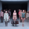 ニューヨークで発表されたアディダスオリジナルスとカニエ・ウェストのコラボコレクション「YEEZY SEASON 1」