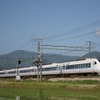 上越線の越後湯沢～六日町間を走行する特急『はくたか』。この区間でも定期運転の特急列車が消滅する。