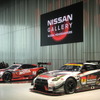 手前はGT300クラスに参戦するGT-R、奥がGT500クラスのGT-R。