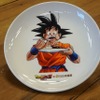 オリジナル 描き下ろし大皿　(C)バードスタジオ／集英社　(C)「2015 ドラゴンボールＺ」製作委員会