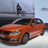 【上海モーターショー15】中国で大ヒットの VW サンタナ にハッチバックモデル登場