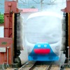 富士急行は7月12日、『フジサン特急』8000系の運転開始1周年を記念したイベントを開催。目玉として車内に乗ったまま洗車機を通過できる「フジサン特急クールスプラッシュ！」を運転する。