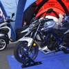鈴鹿8耐のヤマハブースに展示されているMT-03。