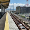 北陸新幹線の高架橋上に整備された福井駅のホーム。えちぜん鉄道用の高架橋が完成するまでの約3年間、えちぜん鉄道の電車が新幹線の高架橋を走ることになる。