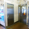 伊豆急8000系には、東急8000系時代にはなかったトイレが設置してある