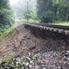 記録的な豪雨の影響により複数路線で被害が発生した東武鉄道は各線の被害状況と復旧見込みを発表。鬼怒川線新高徳～小佐越間では盛土が流出した。同線は1週間程度での復旧を見込んでいる
