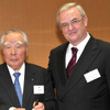 スズキ鈴木会長とVWヴィンターコルン会長（2009年）