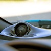 デジタルプロセッサーにセットされるツイーター