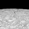 NASA土星探査機、衛星エンケラドス北極の高解像度画像を撮影（1）