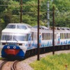 富士急行の『フジサン特急』で運用されている2000系。最後の編成が来年2月で引退する。