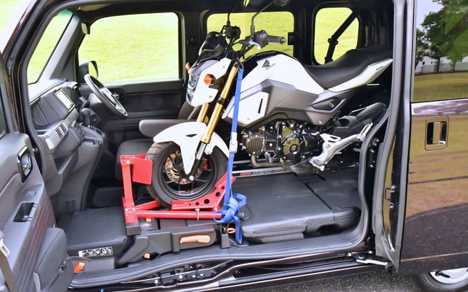 ライダーに朗報! 驚異的な積載力のトランポ登場…ホンダ N-VAN 画像