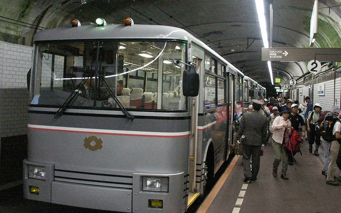最終便は乗車券のほかに整理券が必要…ラストランを迎える関電トロリーバス 11月30日 画像