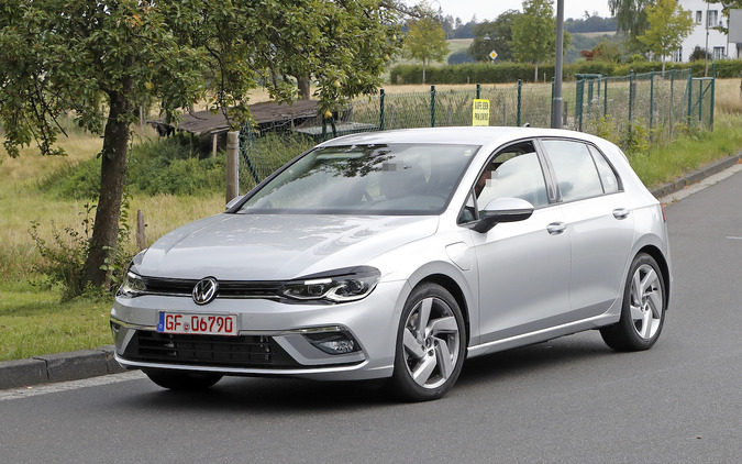 完全に見えた!VW ゴルフGTE 新型、年内にも初公開か 画像