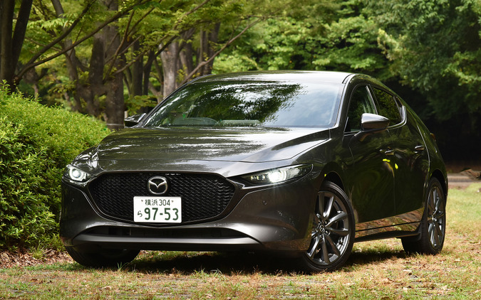 【マツダ3 新型試乗】セダン以上に一体感の増したハンドリング…岡本幸一郎 画像