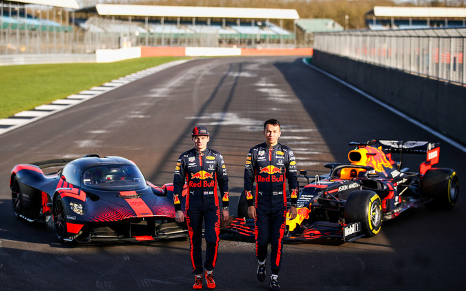 アストンマーティン・ヴァルキリーをレッドブルF1コンビが試す…WEC“ハイパーカー規定”参戦計画の方は延期に 画像